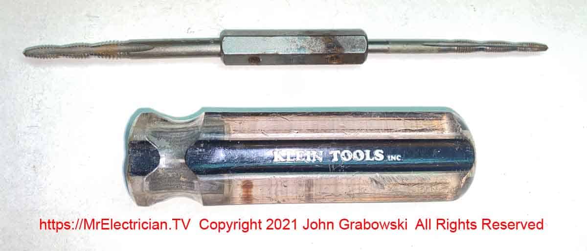 Six in one tapping tool with the multi tap separated from the handle